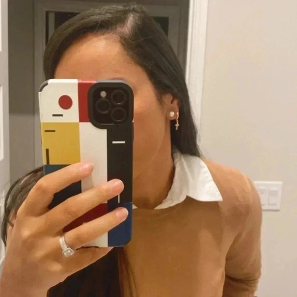 Cross Hoops Earrings - Picture 5 of 6